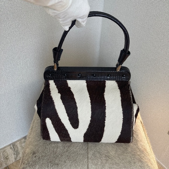 VALENTINO Black & White ZEBRA Print Handbag, - Picture 2 of 13